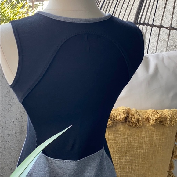 a t h l e t a . a t h l e i s u r e . d r e s s - Picture 5 of 6